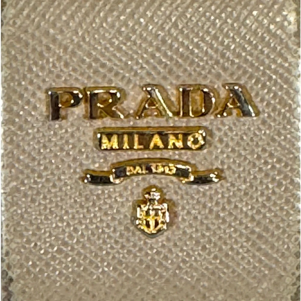 💛 SOLD 💛 Prada Saffiano Leather Bow Continental Wallet - Picture 3 of 16
